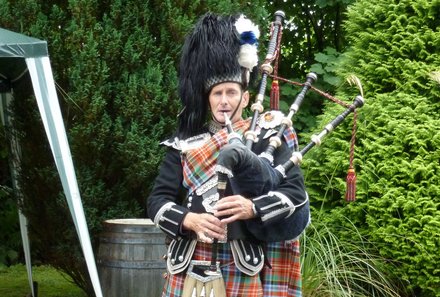 Schottland Familienreise - Schottland mit Kindern - Dudelsackspieler