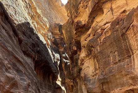 Reisebericht Jordanien Rundreise mit Kindern - durch die Schlucht nach Petra