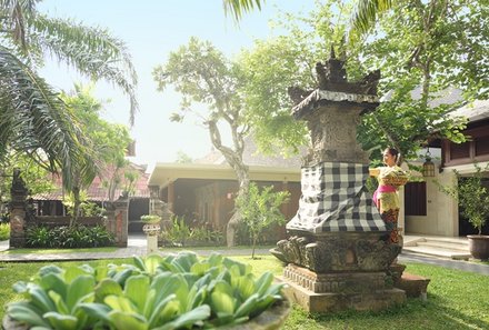 Bali Familienreise - Garten im Griya Santrian