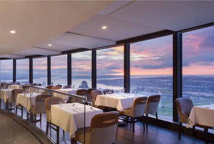 Ostkanada for family - Ostkanada Familienreise mit Kindern - Hotel Le Concorde Quebec - Essen mit Ausblick
