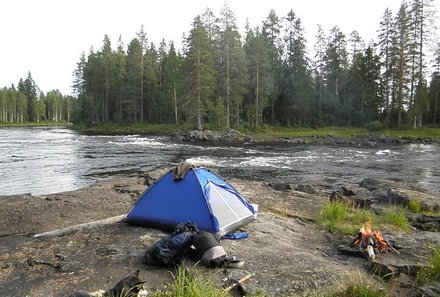 Finnland Familienreise - Finnland for family individuell - Zelt am Fluss
