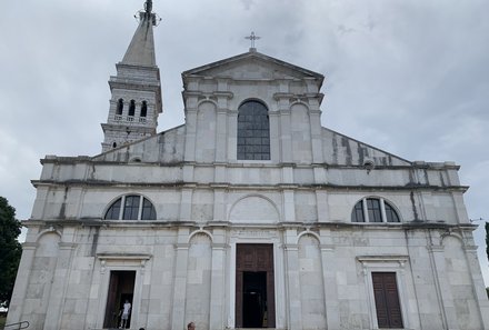 Kroatien mit Kindern - Kroatien for family - Rovinj - Kirche von vorne