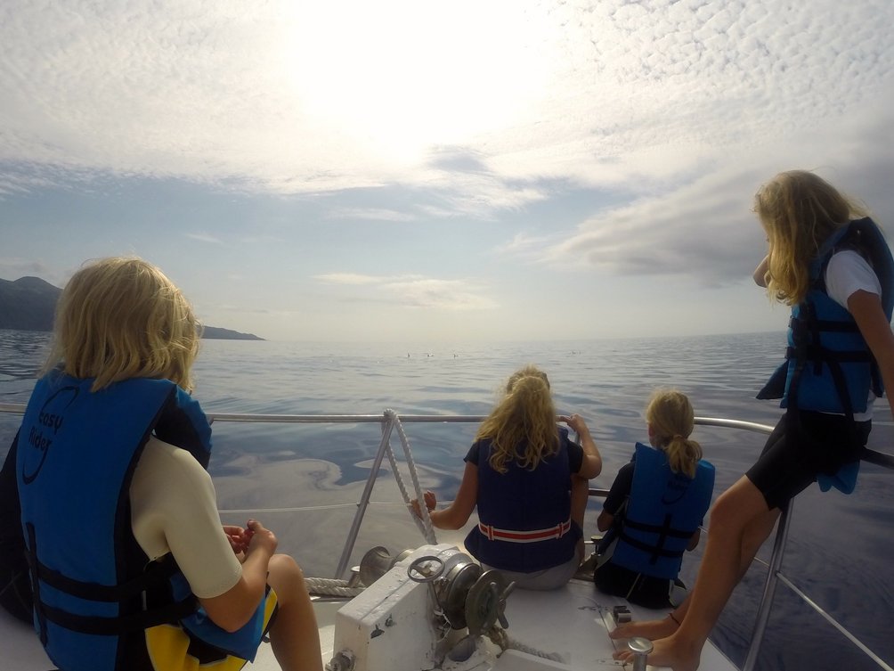 Azoren mit Kindern - Kinder auf Boot