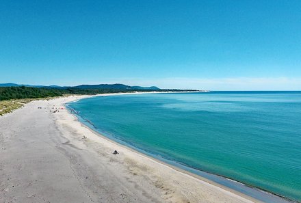 Portugal Familienurlaub - Blick auf die Nordpazifikküste und den Strand Portugals