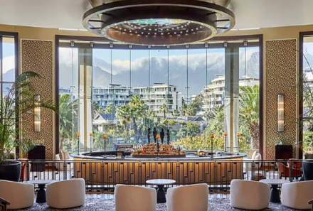 Garden Route Familienreise mit Kindern deluxe - One & Only Resort Kapstadt - Bar and Lounge