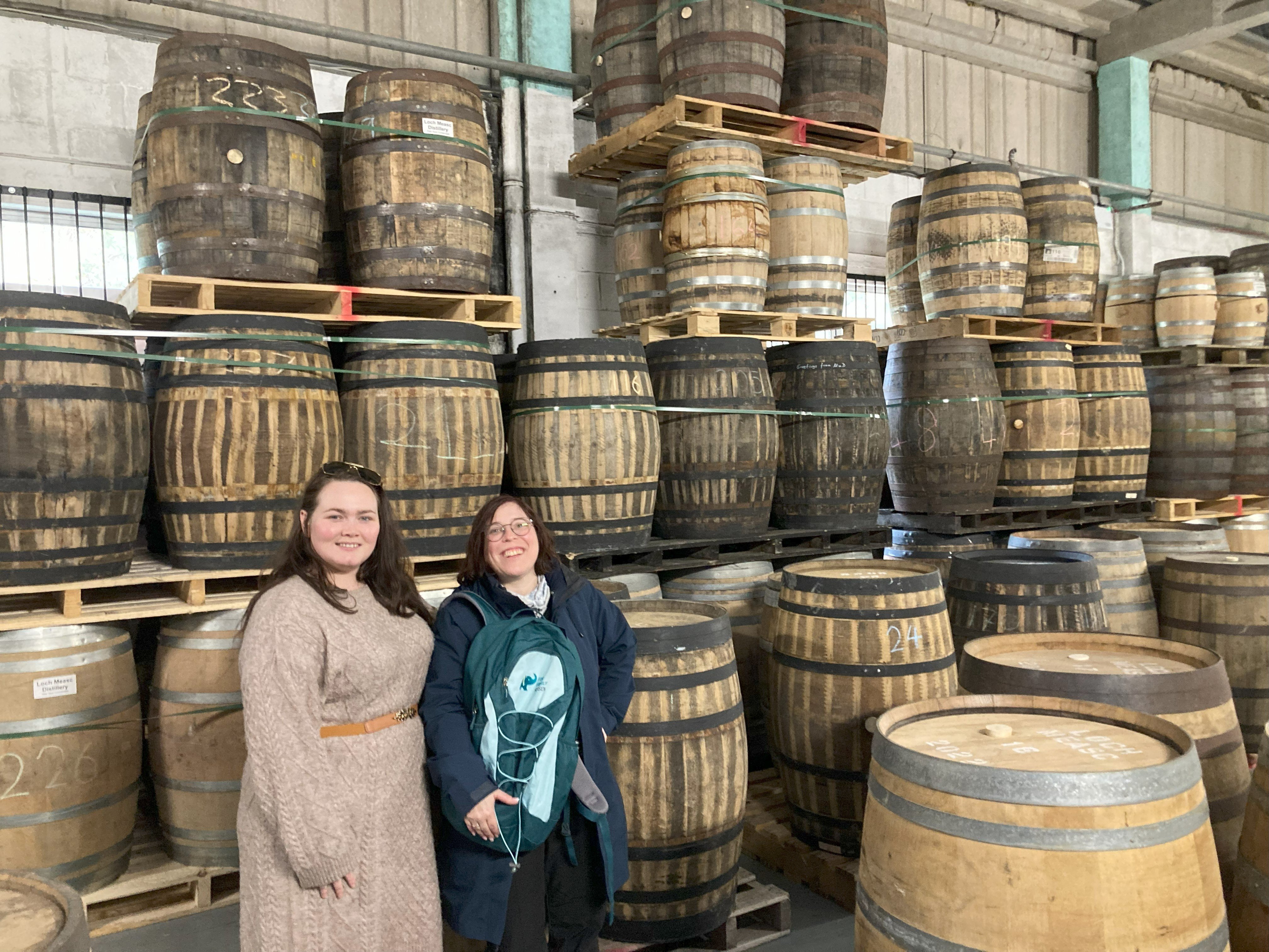 Irland mit Kindern Tipps - Irland mit Kindern Erfahrungen - Gracia Cocina Loch Measc Destillerie-Besuch