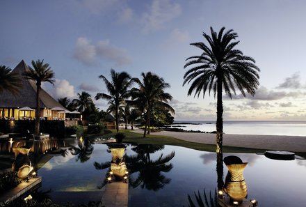 Südafrika Familienreise - Garden Route for family - Mauritius Verlängerung - Shanti Maurice Resort & Spa - Pool Außenbereich