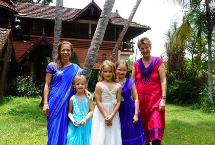 Indien Süd mit Kindern - Traditionelle Kleidung