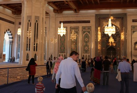 Familienreise Oman - Familienreise for family - Tempelbesuch