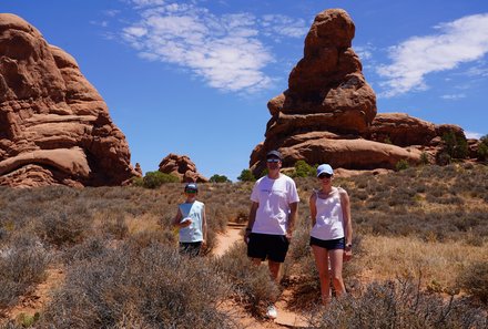 USA Südwesten mit Kindern - USA Westküste for family individuell - Abenteuer im Wilden Westen - Familie im Arches Nationalpark