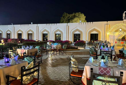 Oman Family & Teens - Oman Familienreise - Golden Tulip Nizwa Bar