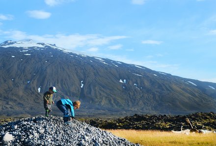 Island Familienreise - Island for family individuell -  Naturspielplatz auf Halbinsel Snaefellsness