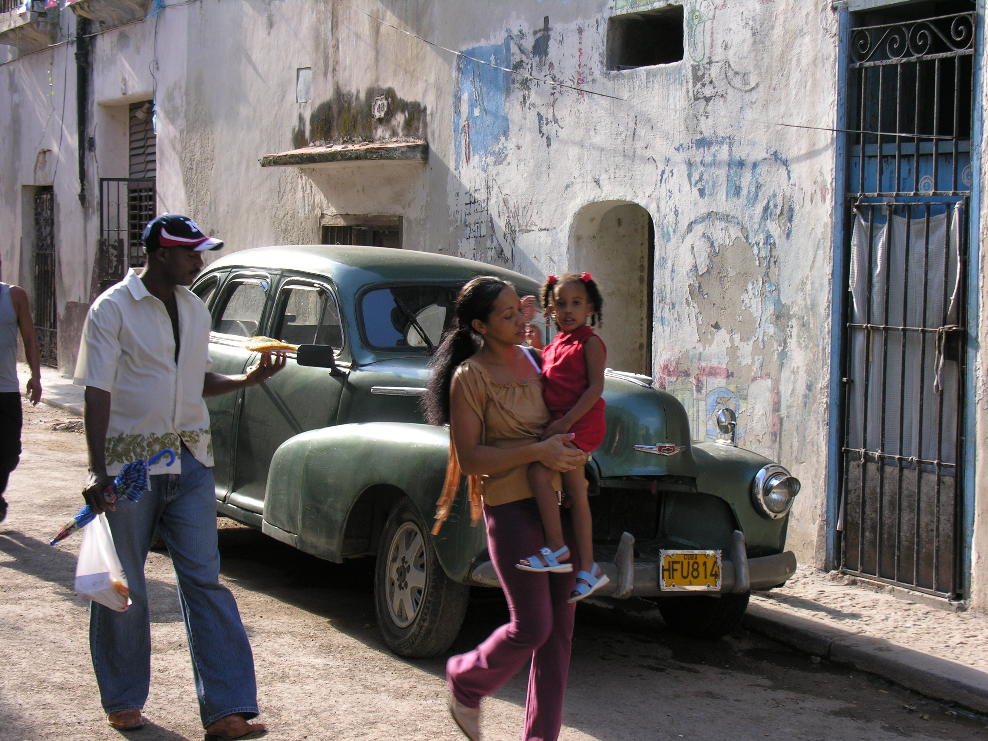 Familienurlaub Kuba - Einheimische Familie in Havanna
