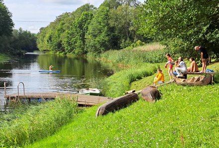 Estland Familienreise - Estland for family - Riisa - Soomaa Puhkeküla - Baden im Fluss