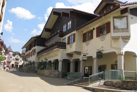 Westkanada for family - Familienurlaub Kanada - Sun Peaks Lodge von außen