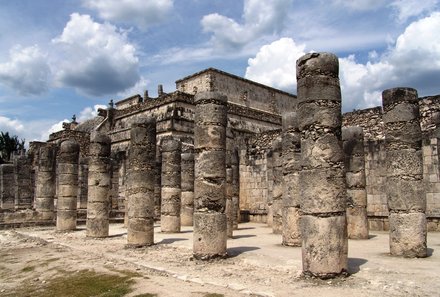 Mexiko Familienreise - Mexiko Family & Teens - Felsen und Statuen Chichen Itza