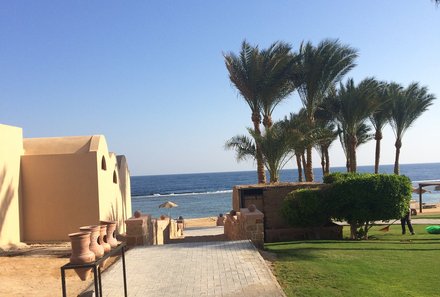 Familienreise Ägypten - Ägypten for family - Laufweg zum Strand vom Radisson Blu El Quseir Resort