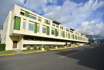 Familienreise Costa Rica - Costa Rica zum Bestpreis - Auténtico Hotel - Hoteleingang