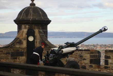 Schottland Familienreise - Schottland mit Kindern - Edinburgh Kanone