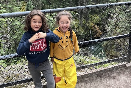 Ostkanada for family - Familienurlaub Ostkanada - Kinder haben Spaß im Wald