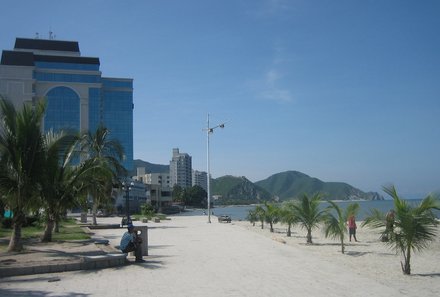 Kolumbien Familienreise - Kolumbien Family & Teens individuell - Santa Marta - Strandpromenade