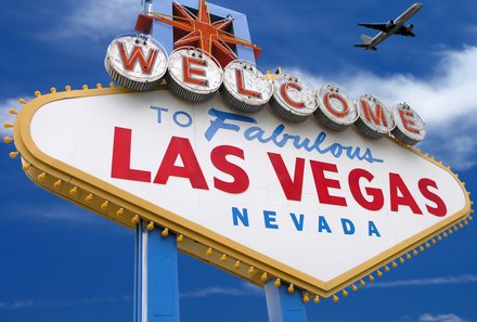 USA Familienreise - USA Westküste for family - Las Vegas Schild