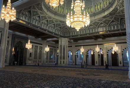Erfahrung im Oman mit Kindern - Moschee von innen