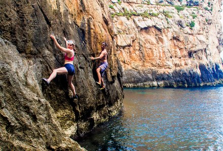 Malta Familienreise - Malta for family - Kinder beim Sea Level Traversing