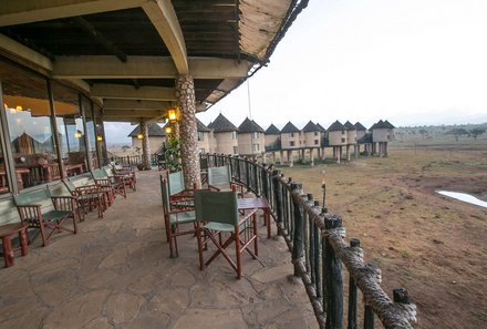 Kenia Familienreise - Kenia for family - Taita Hills - Salt Lick Safari Lodge - Terrasse