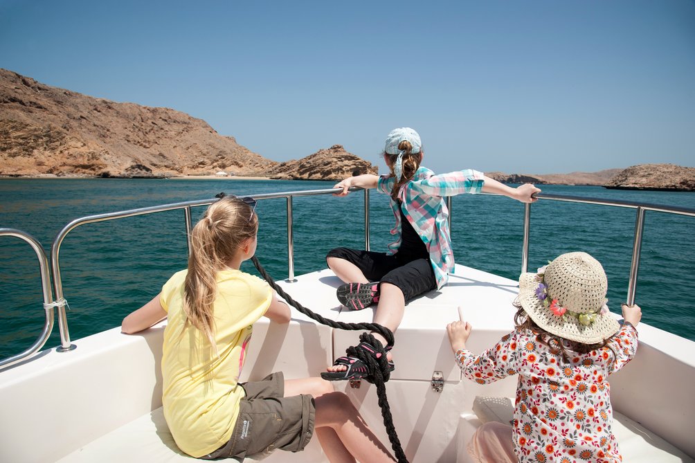 Oman Familienreise - Interview mit unserem Reiseleiter - Speedboot-Tour