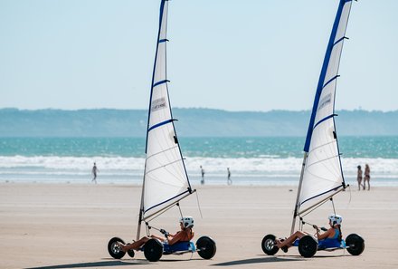 Bretagne Familienreise - Bretagne mit Kindern - Strandsegeln