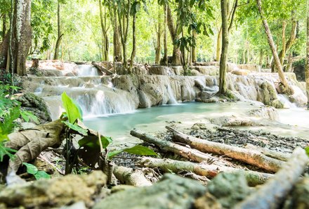 Laos und Vietnam Familienreise - Laos und Vietnam Reise mit Kindern - Wasserfall Kajak fahren