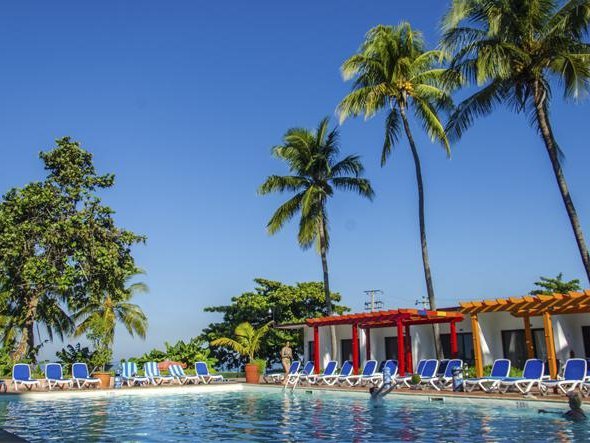 Kuba Familienreise - Hotel mit Pool