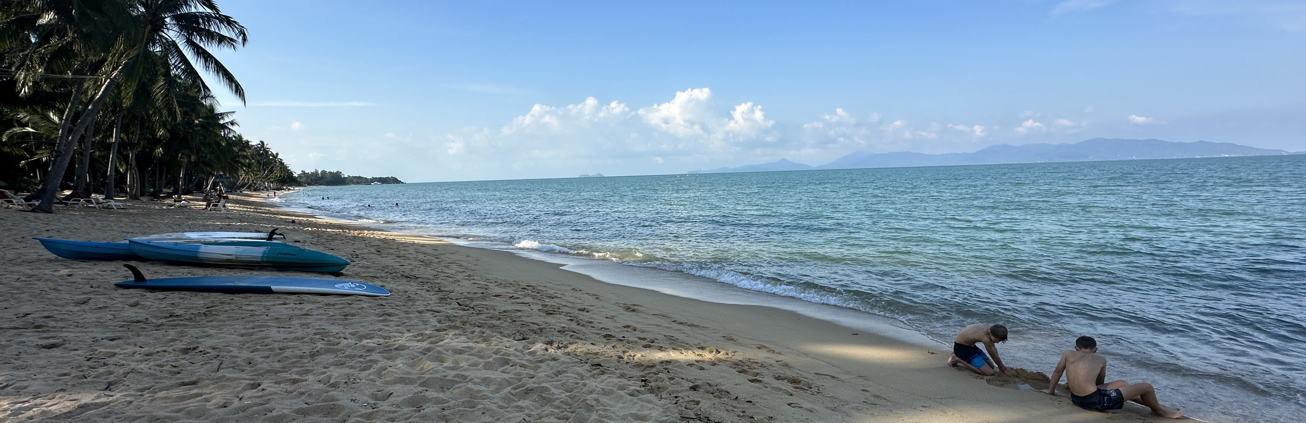 Thailand Rundreise mit Kindern - Familienreise durch den Süden Thailands - Kinder am Strand