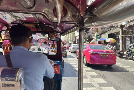 Thailand Familienreisen - Thailand Family & Teens - Tuktuk-Fahrt durch China Town