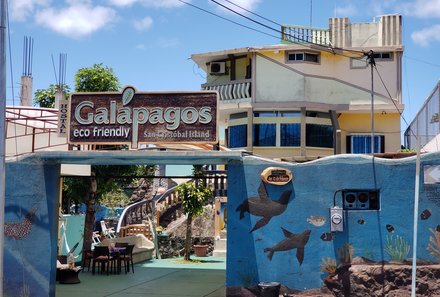Galapagos Familienreise - Galapagos for family - San Cristobal - Galapagos Eco friendly - Eingang