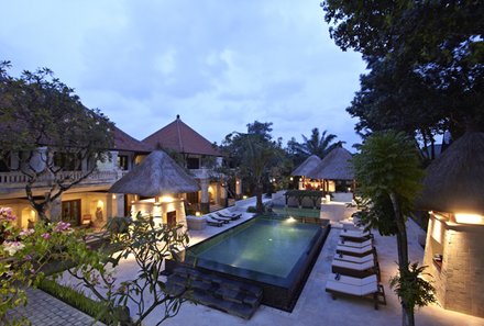 Bali Familienreise - Pool Griya Santrian