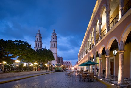 Mexiko Familienreise - Mexiko mit Kindern - Campeche bei Nacht