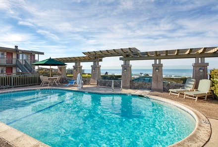 USA Südwesten mit Kindern - USA for family individuell - Kalifornien, Nationalparks & Las Vegas - San Simeon - Cavalier Oceanfront Resort - Pool
