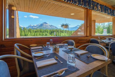 Westkanada for family - Familienurlaub Kanada - The Crossing Resort Restaurant